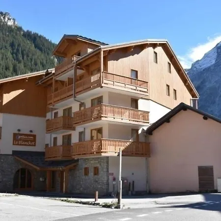Proche Du Centre Et Des Commerces 4